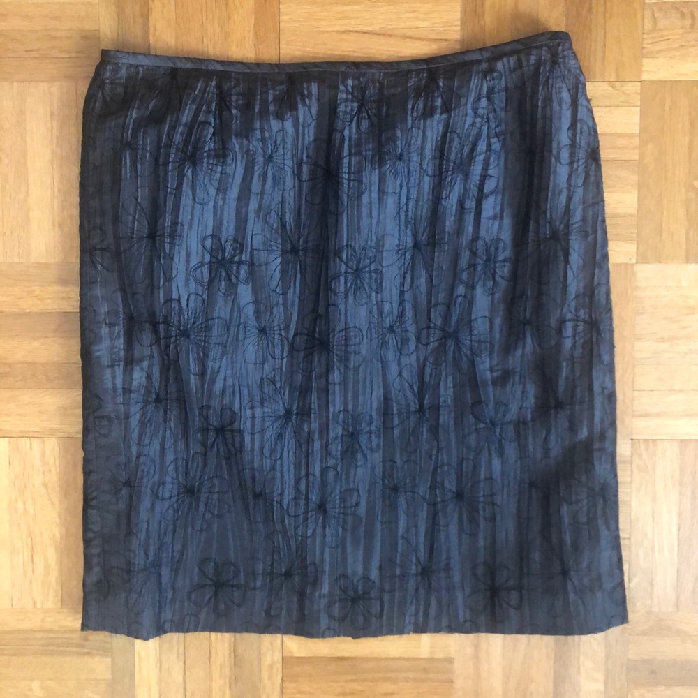 Isabel & Nina Size 8 Sexy Skirt